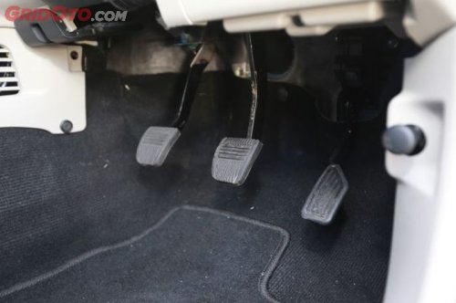 Pedal Kopling Mobil Berat atau Keras? Bisa Jadi Penyebabnya Hal Ini