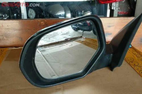 Begini Cara Merawat Spion Elektrik Mobil Bekas Biar Buka Tutupnya Lancar