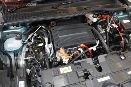 Tiba-tiba ada Bau Sangit dari Kap Mesin, Waspada Komponen Ini!