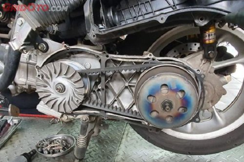 Waspada, Bagian Ini Bocor Bisa Bikin CVT Motor Matic Terasa Slip