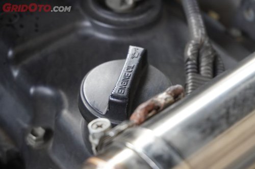 Biar Paham, Ini Penyebab Oli Mesin Mobil Berkurang Banyak Usai Dipakai Mudik