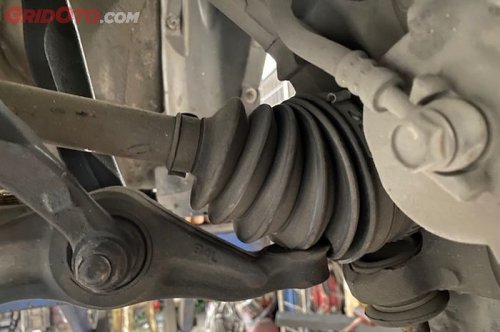 Inilah Beberapa Ciri dan Cara Cek As Roda Mobil Bekas Yang Rusak