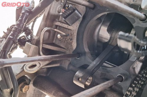 Nggak Main-main, Ini Dampak Kruk As Oblak ke CVT Motor Matic