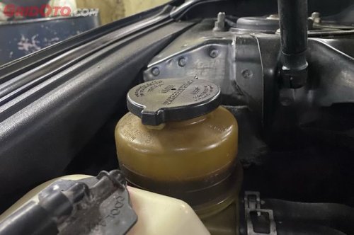 Ternyata Tiap Bulan Segini Oli Power Steering Mobil SUV Harus Diganti