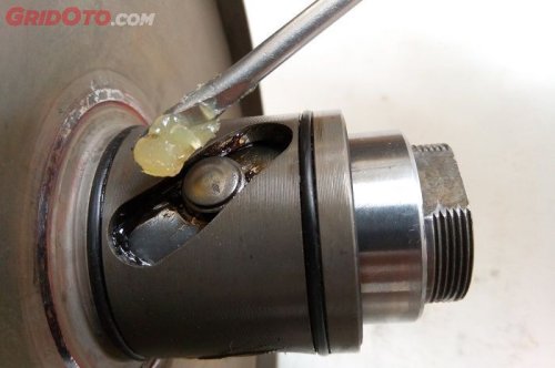 Komponen CVT Motor Matic Ini Jangan Terkena Gemuk, Dampaknya Bikin Slip