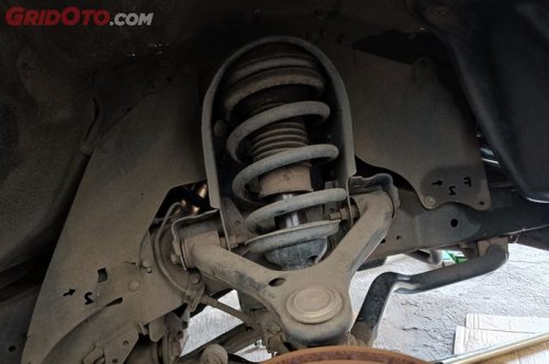 Inilah Karet Penyebab Umur Sokbreker Mobil Bisa Jadi Pendek Bila Rusak