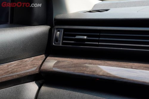 Selain Tidak Dingin, Ini Tanda-tanda Freon AC Mobil Mulai Berkurang