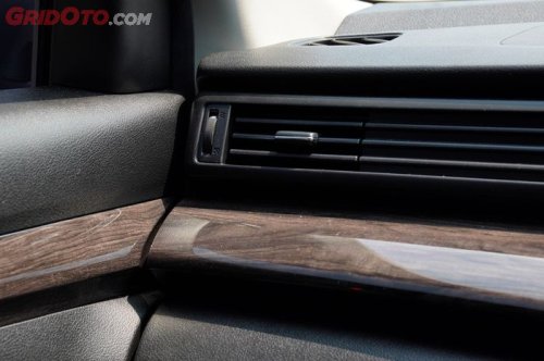 Selain Tidak Dingin, Ini Tanda-tanda Freon AC Mobil Mulai Berkurang