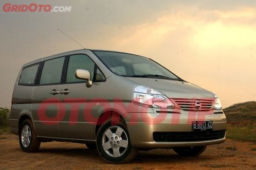 Wih Murah Meriah Mobil Bekas Nissan Serena Dijual Cuma Segini