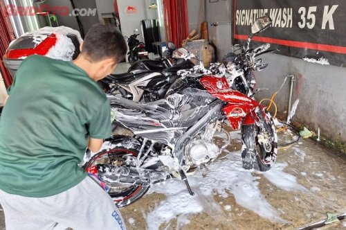 Terjawab! Ini yang Bikin Tarikan Motor Jadi Enteng Setelah Dicuci