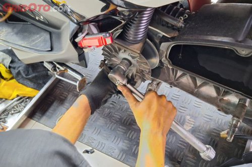 Baru Tahu Penyebab Mur Puli di CVT Motor Matic Gampang Kendor