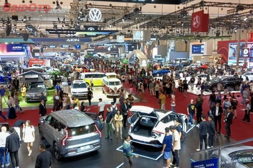 Puas-puasin Sampai Kaki Pegal, GIIAS 2025 Diramaikan 120 Merek Otomotif