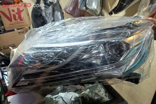 Ini Perbedaan Antara Mika Headlamp Mobil Copotan dan Produk Murah