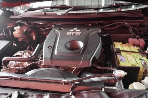 Beda Dengan Mesin Bensin, Ini Alasan Mobil Diesel Tidak Pakai Busi