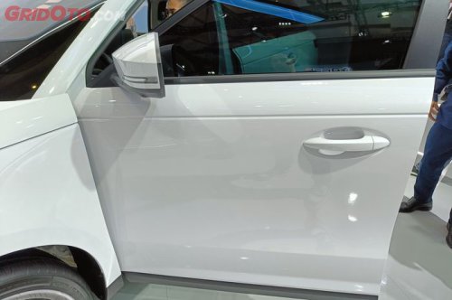 Ada Bunyi Saat Buka Pintu Mobil, Lumasi Bagian Ini Secara Berkala