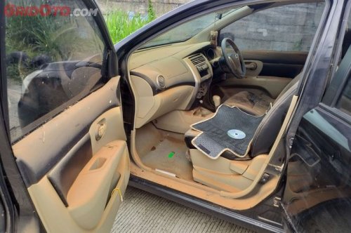 Belum Banyak yang Tahu, Kabin Mobil Selalu Kotor Bisa Merusak Part Ini