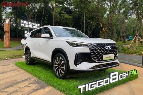 Jarak Tempuh Listrik Innova Zenix Hybrid Vs Tiggo 8 CSH, Beda Jauh