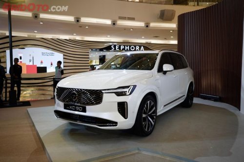 Volvo, Volvo XC90, Jangan Ketipu Tampang Kalem, Performa Volvo XC90 Bisa Sebuas Ini