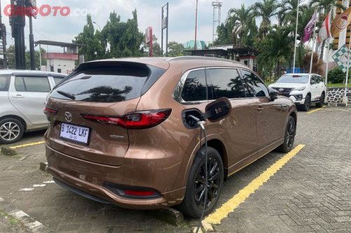 Mazda, Mazda CX-80, Baterai Full, Mazda CX-80 PHEV Bisa Sampai Tempat Ini Gak Pakai Bensin