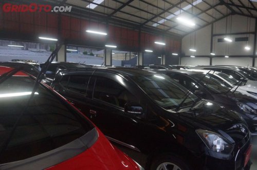 Tips Cari Mobil Bekas yang Cocok Buat yang Baru Bisa Bawa Mobil
