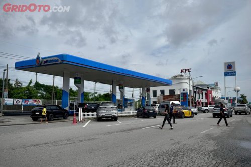 Enggak Kenal Oktan 90, Segini Harga Bahan Bakar Di SPBU Thailand