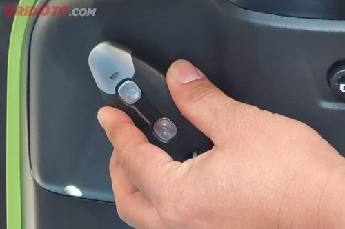 Lebih Canggih Dari Matic Jepang, Ini Kelebihan Remote Keyless Vespa Sprint Tech
