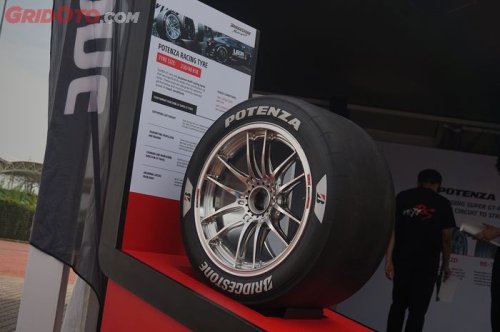 Ban Super GT 2025 Kuat Berapa Lap? Ini Kata Bos Bridgestone Motorsport