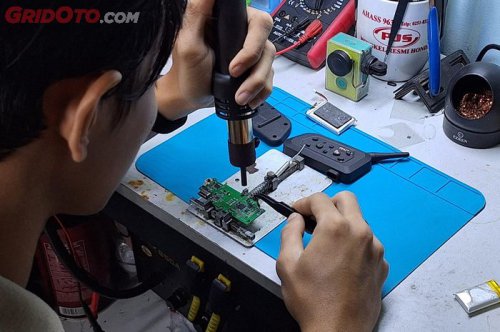 Intercom Helm Mati Jangan Dibuang, Masih Bisa Diservis di Sini