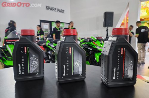 Kawasaki Ninja ZX-25 Tidak Harus Pakai Oli Full Sintetik, Oli Ini Sudah Cukup