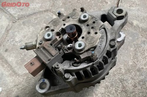 Baru Tahu, Kenali Tanda-tanda Dinamo Starter Mobil Mulai Rusak
