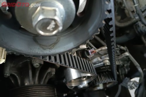 Berapa Sih Usia Pakai Timing Belt Mobil? Ganti Sebelum Putus di Jalan
