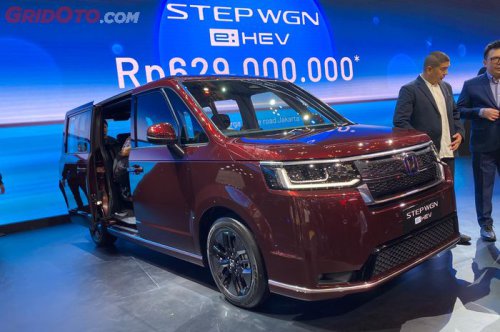 Mantap Kali, Senyaman Ini Duduk di Baris Kedua Honda Step WGN Hybrid