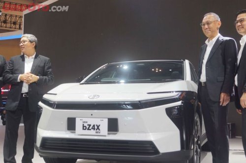 Toyota, Toyota bZ4X, Toyota bZ4X Facelift Dipamerkan di GIIAS 2025, Ini Tampangnya
