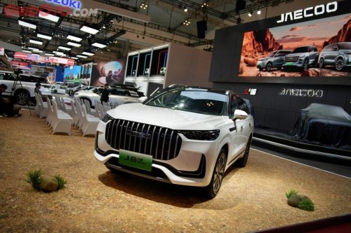 Jaecoo, Versi SHS JAECOO J8 Tampil Di GIIAS 2025, Bisa Tempuh 1.300 Km Lebih