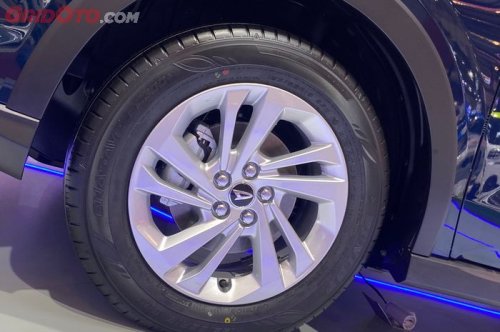 Ini Penyebab Pelek Mobil Goyang Saat Lagi Jalan, Simak Solusinya