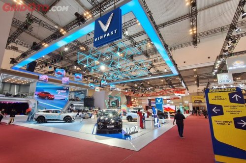 VinFast, Beli Mobil VinFast di GIIAS 2025, Gratis Modif Pelek Sampai Voucher Liburan