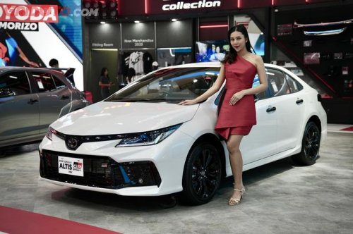 Toyota, Toyota Corolla Altis, Toyota GR Corolla, Toyota Corolla Altis GR Sport, Sedan Eksekutif Tampil Sporty