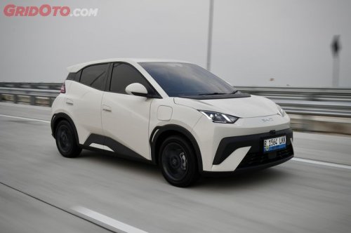 BYD, Panjang Gak Sampai 4 Meter, Jok Belakang BYD Atto 1 Tetap Selega Ini