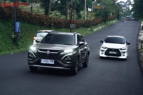 Suzuki , Suzuki Fronx, Toyota, Adu Kencang Suzuki Fronx GL Vs Toyota Agya GR Sport, Bedanya Tipis