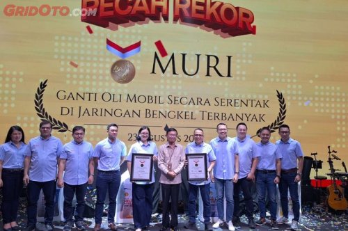 Shell Indonesia dan Astra Otoparts Pecahkan Rekor Ganti Oli Mobil Terbanyak