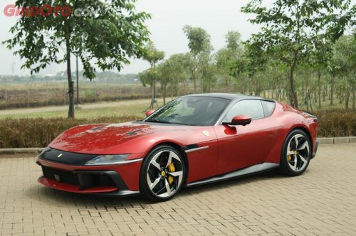 Tenaga Sampai 830 PS, Nyetir Ferrari 12Cilindri Ternyata Menenangkan