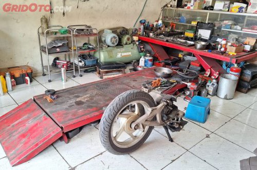 Mekanik dan Sales Curhat Imbas Demo, Bengkel Sepi Konsumen Tunda Pembelian