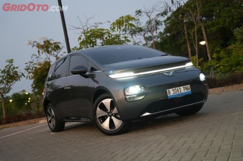Wuling, Manjakan Penumpang, Senyaman Ini Duduk Di Kabin Wuling Cloud EV