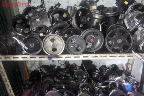 Setir Mobil Bergetar Saat Belok? Bisa Jadi Masalah Power Steering