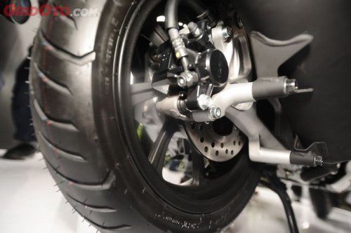 Selain Pakem, Ini Bedanya Rem Belakang Cakram Dengan Rem Teromol di Motor