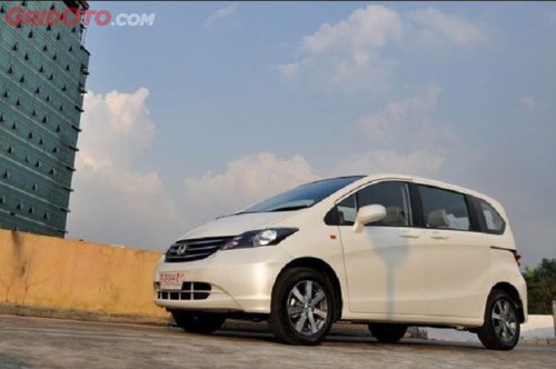 Cocok Buat Antar Anak Sekolah, Harga Bekas Honda Freed Semurah Ini
