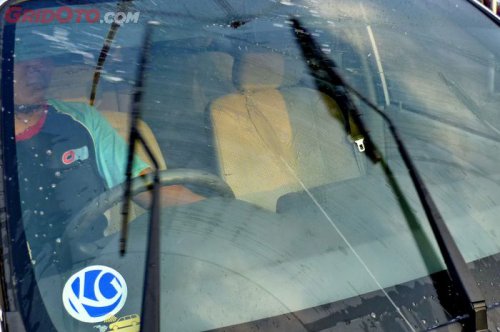 Inilah Tanda-tanda Karet Wiper Yang Bisa Menggores Kaca Mobil, Harus Tahu