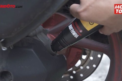 Sekarang Paham, Ini Fungsi Oli Gardan dan Oli Mesin Motor Matik