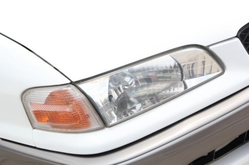 Biar Tak Penasaran, Ini 3 Penyebab yang Bikin Lampu Mobil Tidak Terang Saat Malam