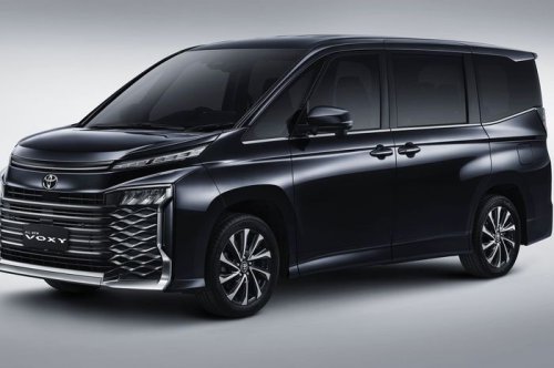 Toyota Alphard Kemahalan? Coba Cek Voxy, Harganya Cuma Segini